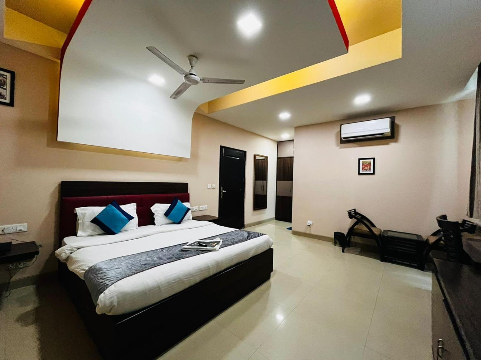 Hotel Mvr Stay By Admire Inn 诺伊达 外观 照片