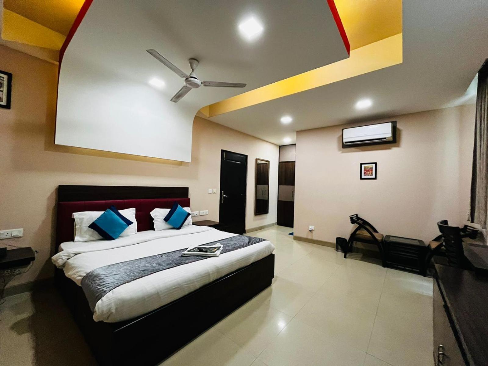 Hotel Mvr Stay By Admire Inn 诺伊达 外观 照片