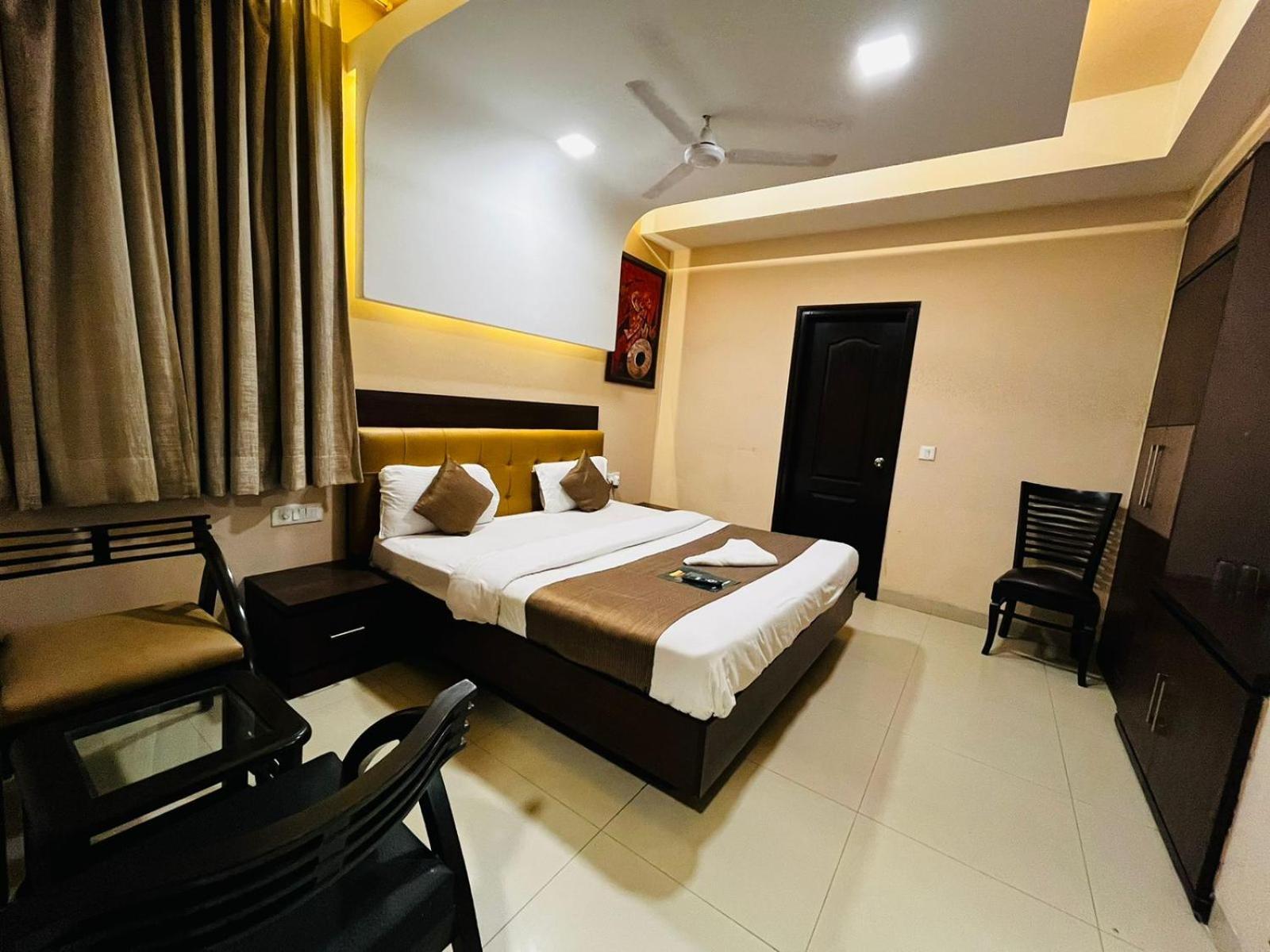 Hotel Mvr Stay By Admire Inn 诺伊达 外观 照片